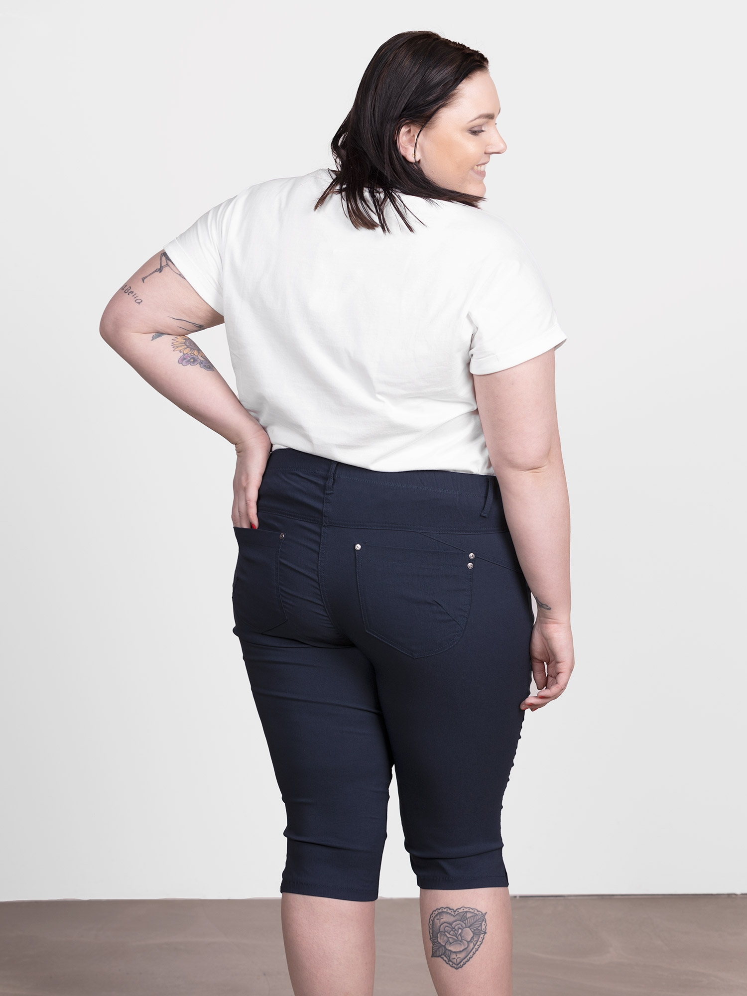 TWIST - Plus Size Byxor fra Zhenzi