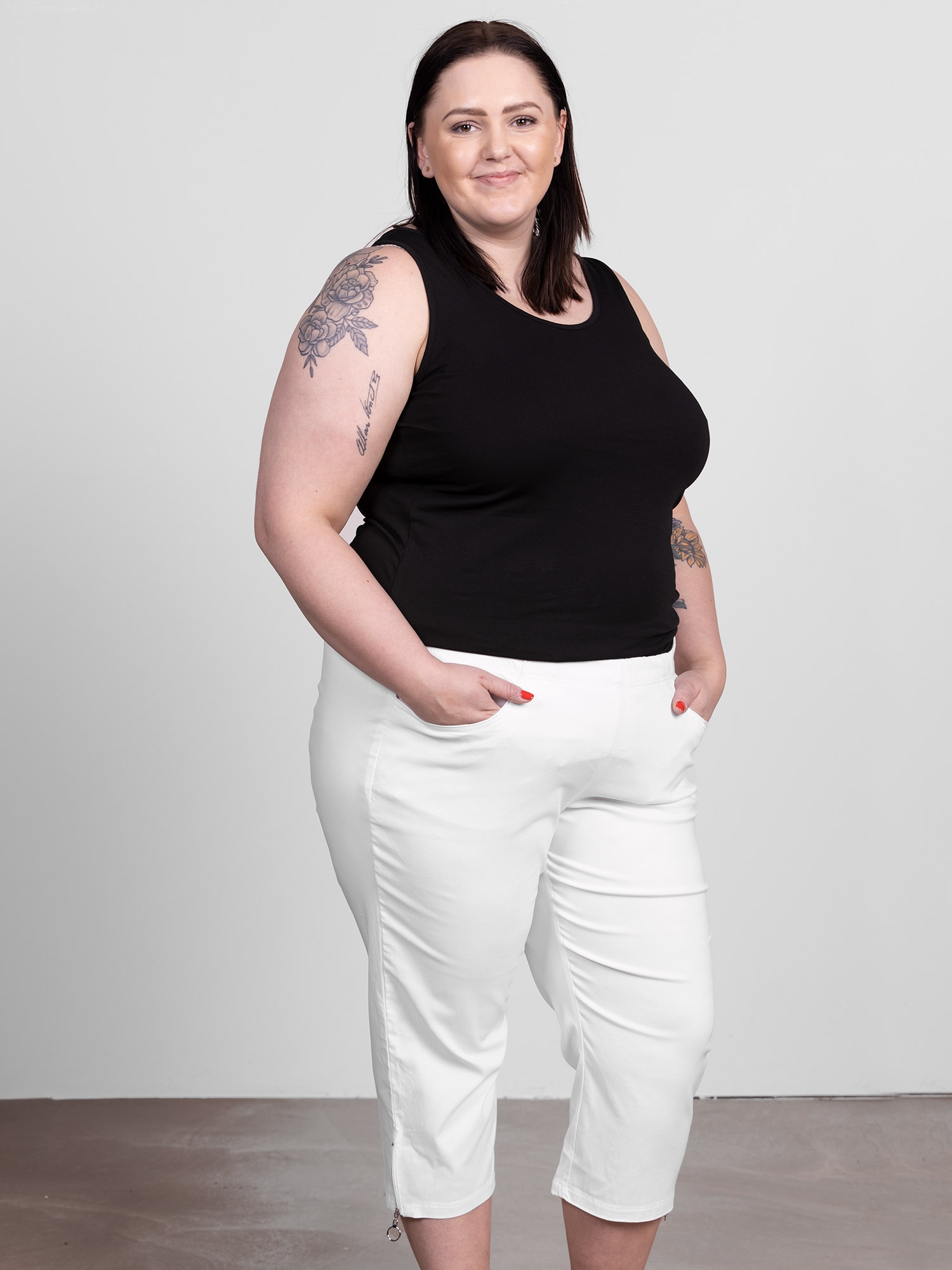 JAZZY  - Plus Size Byxor fra Zhenzi
