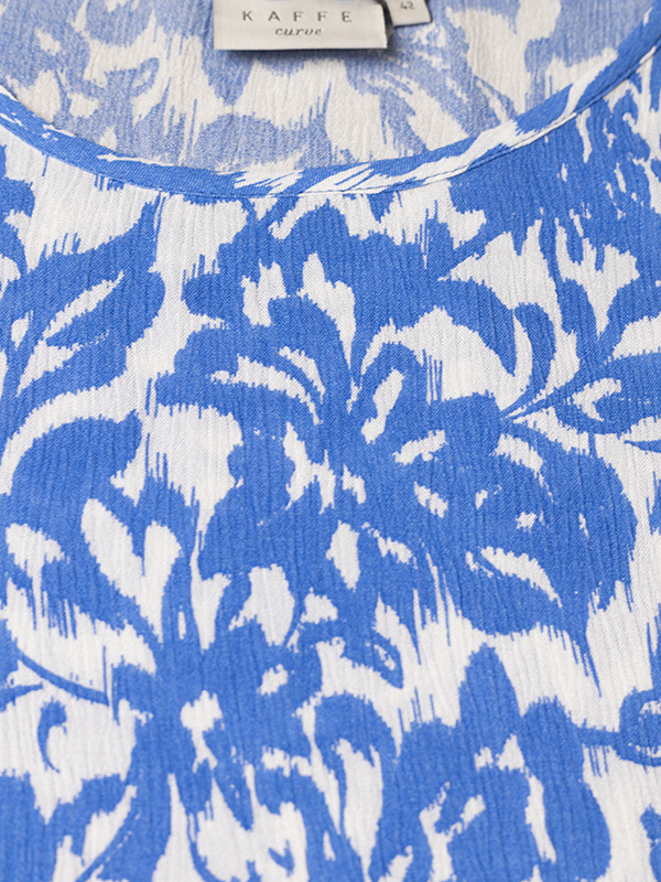 Blus fra Kaffe Curve
