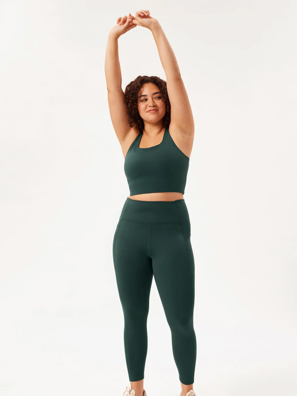 PALOMA - Plus Size Top fra Girlfriend Collective