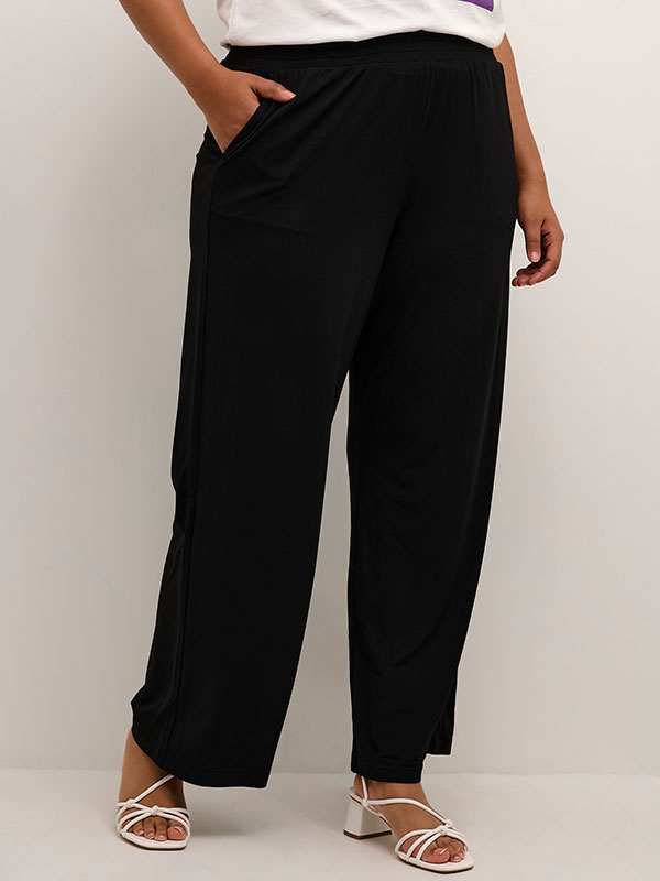 MALINA  - Plus Size Byxor fra Kaffe Curve