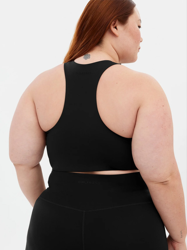 DYLAN - Plus Size Top fra Girlfriend Collective