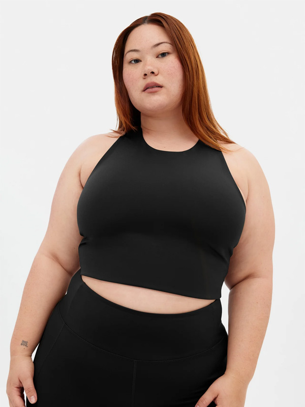 DYLAN - Plus Size Top fra Girlfriend Collective