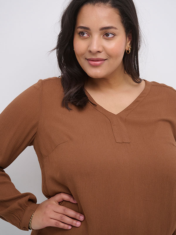 Blus fra Kaffe Curve