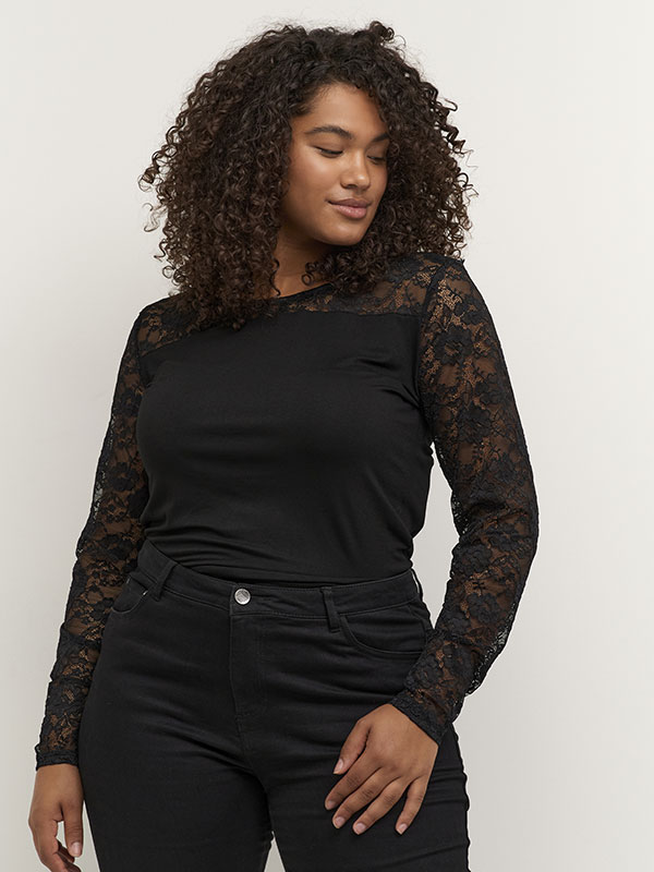 Blus fra Kaffe Curve