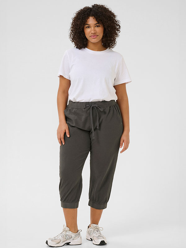 KCNANA - Plus Size Byxor fra Kaffe Curve