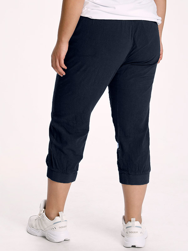 NANA  - Plus Size Byxor fra Kaffe Curve
