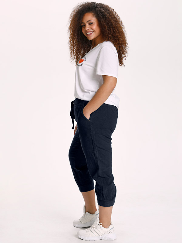 NANA  - Plus Size Byxor fra Kaffe Curve