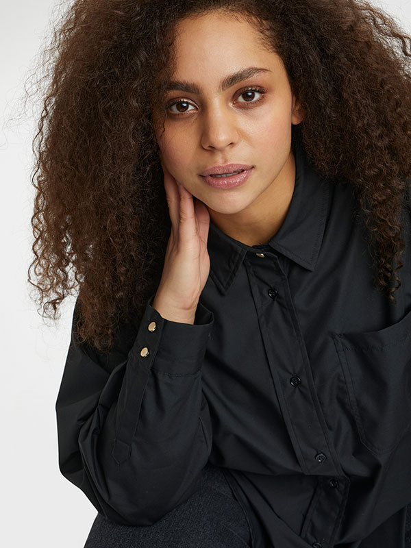 LONE - Plus Size Skjorta fra Kaffe Curve