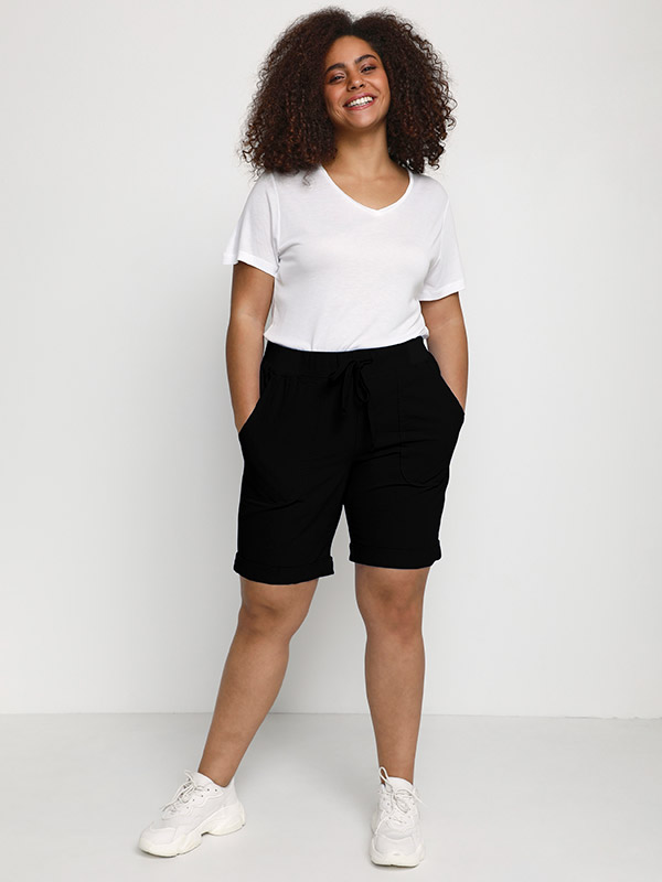 NANA  - Plus Size Shorts fra Kaffe Curve