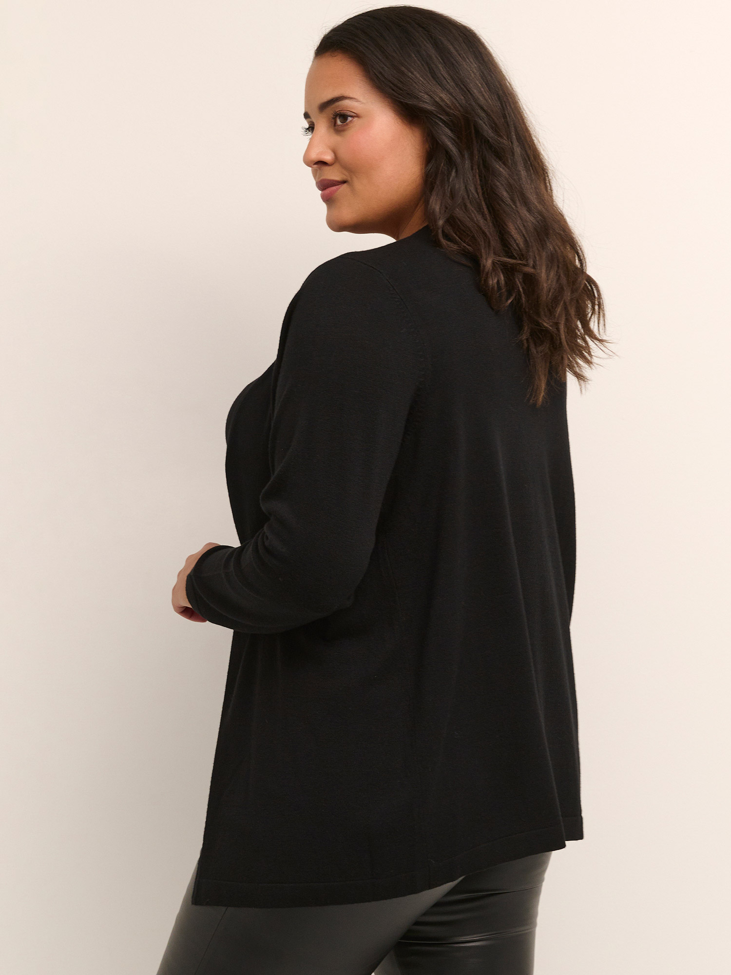 FARSIA  - Plus Size Kofta fra Kaffe Curve