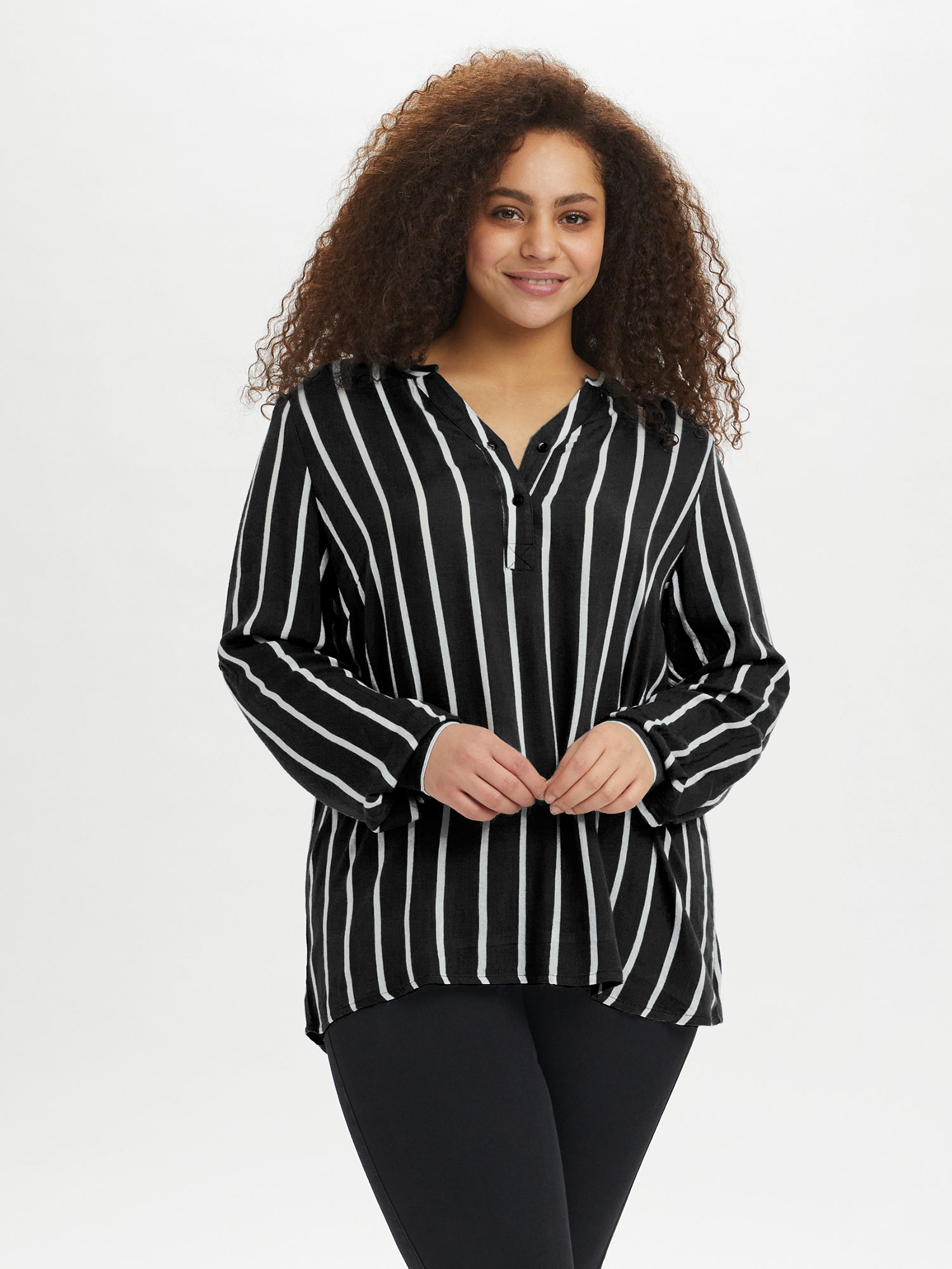 Blus fra Kaffe Curve