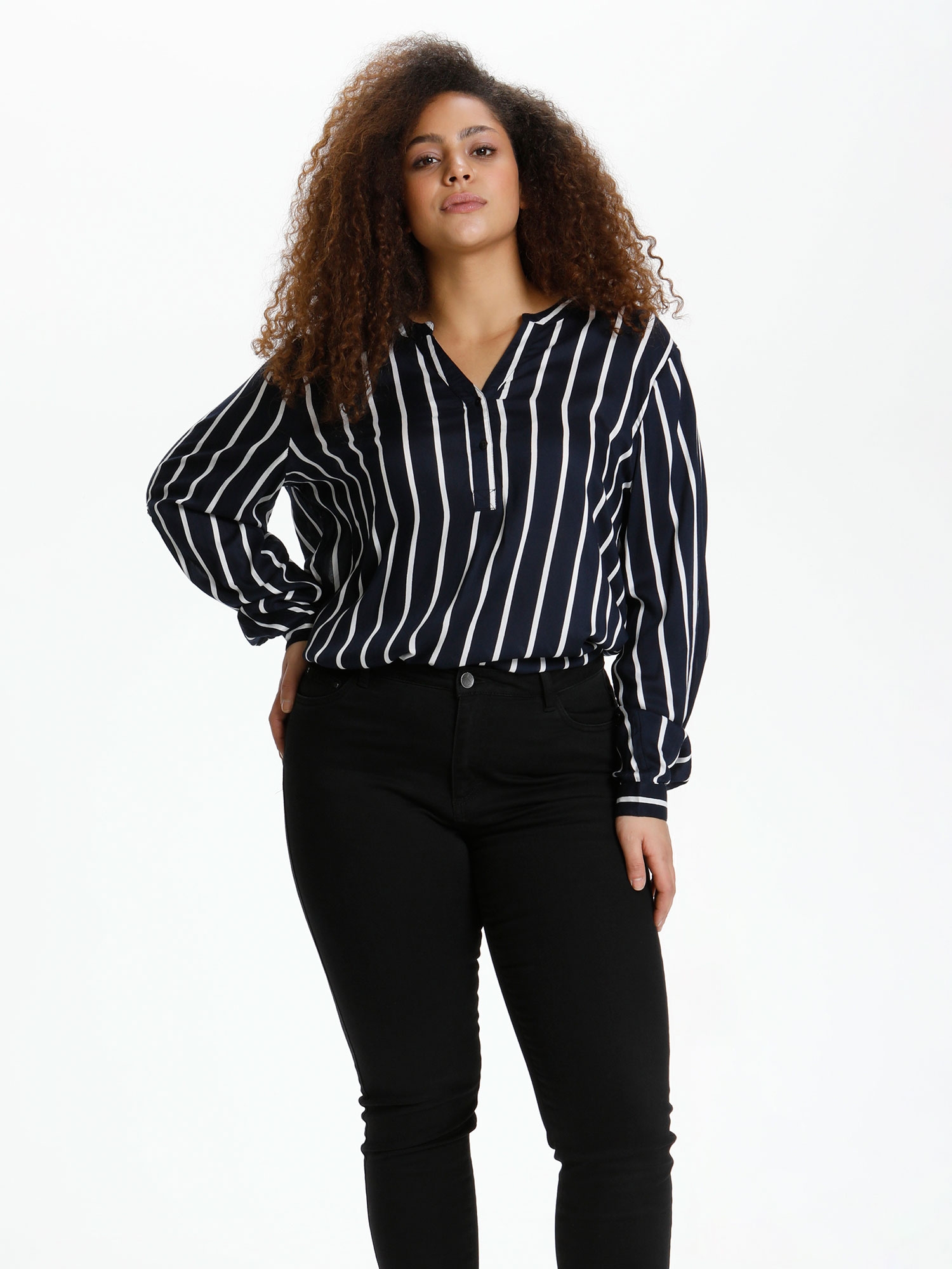 Blus fra Kaffe Curve