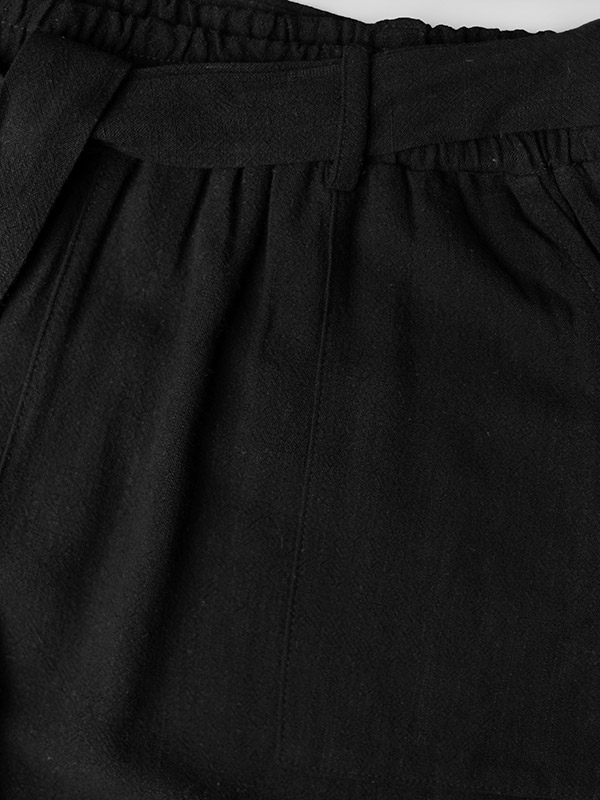 LILOA - Svarta shorts i linneblandning fra Kaffe Curve