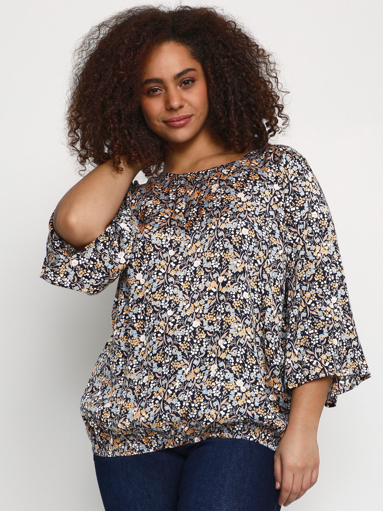 Blus fra Kaffe Curve