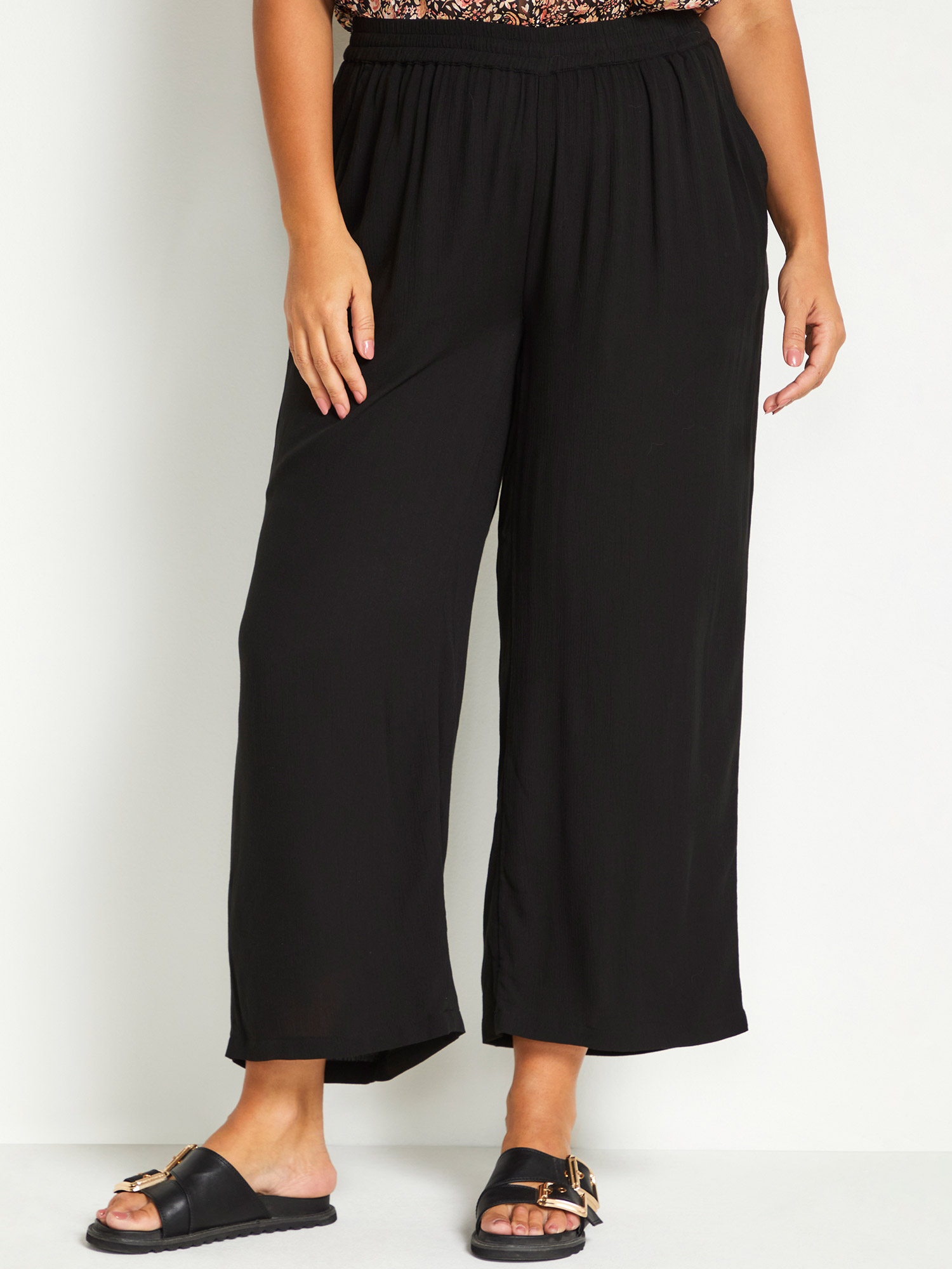AMI - Plus Size Byxor fra Kaffe Curve