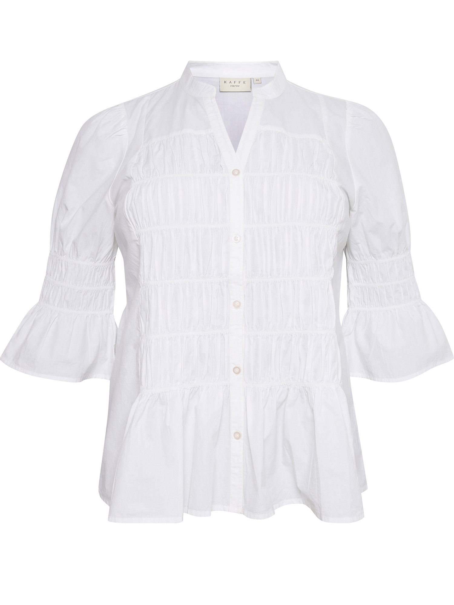KCelana -  vit skjorta med smockdetaljer fram fra Kaffe Curve