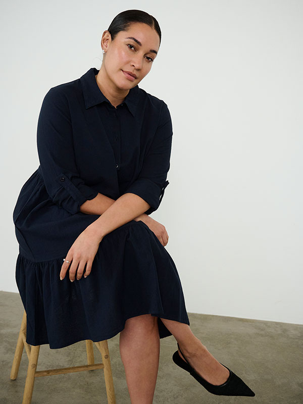 NANA  - Plus Size Klänning fra Kaffe Curve