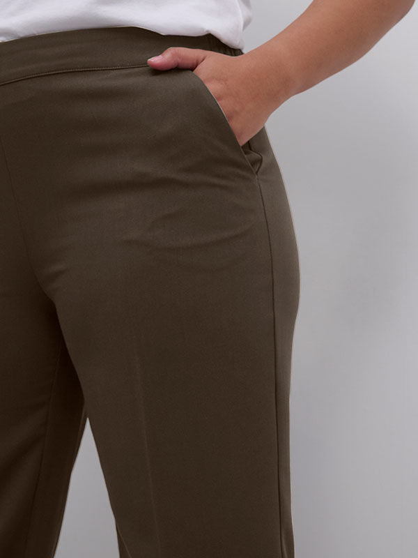 SAKIRA - Plus Size Byxor fra Kaffe Curve