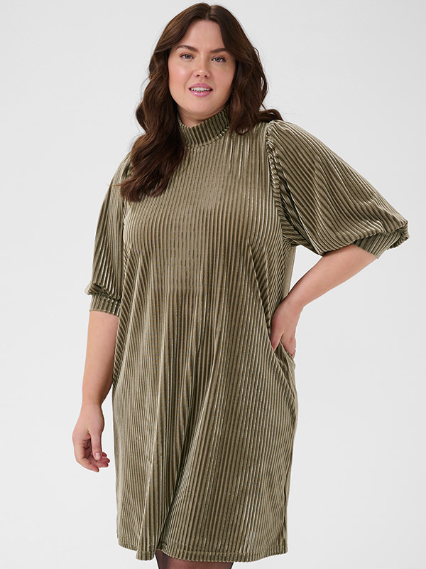 KCCACANNA - Plus Size Klänning fra Kaffe Curve