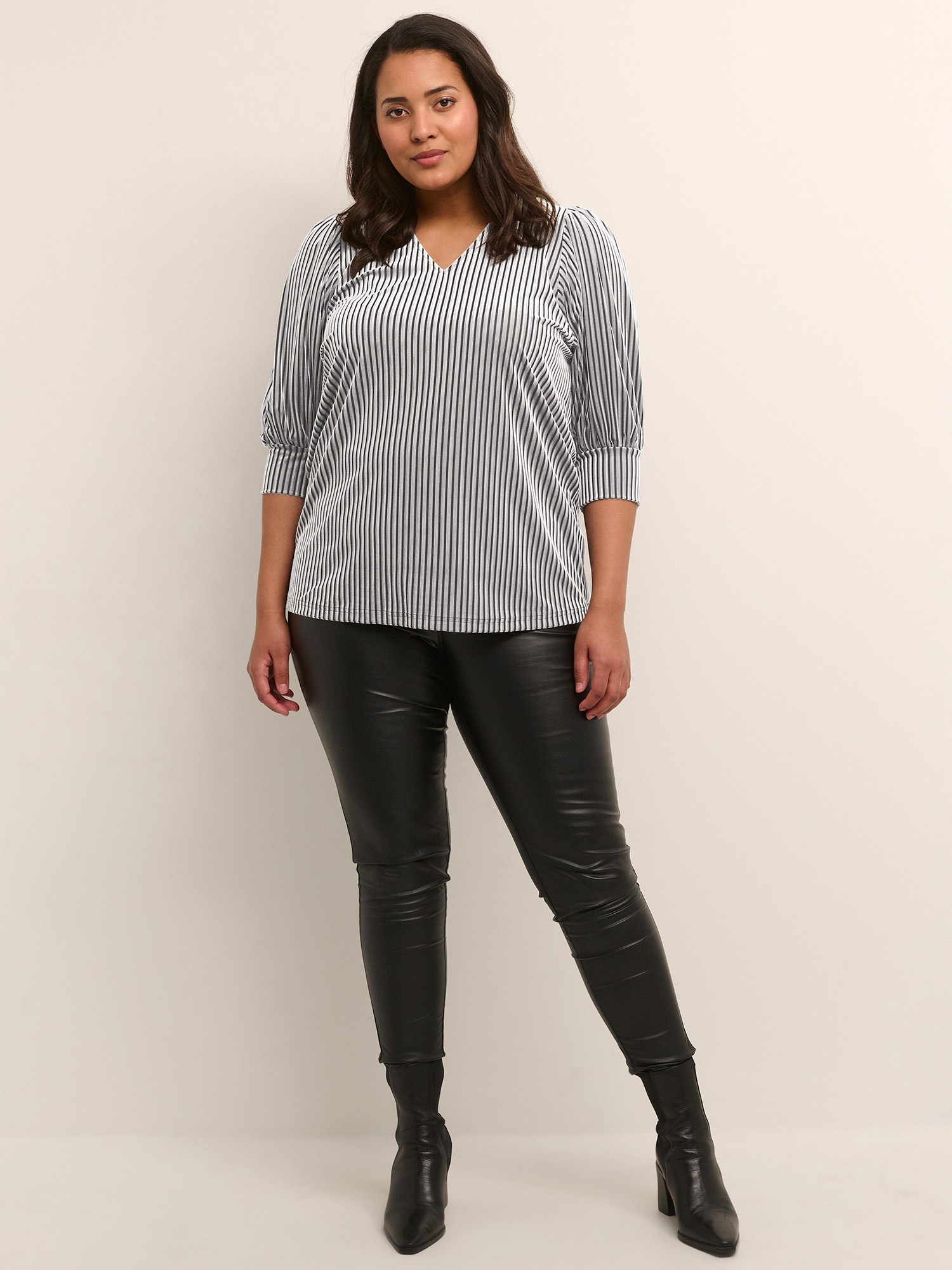 CACANNA  - Plus Size Blus fra Kaffe Curve