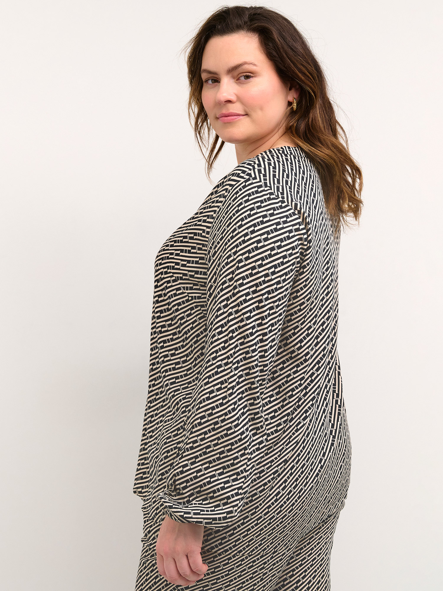 Blus fra Kaffe Curve