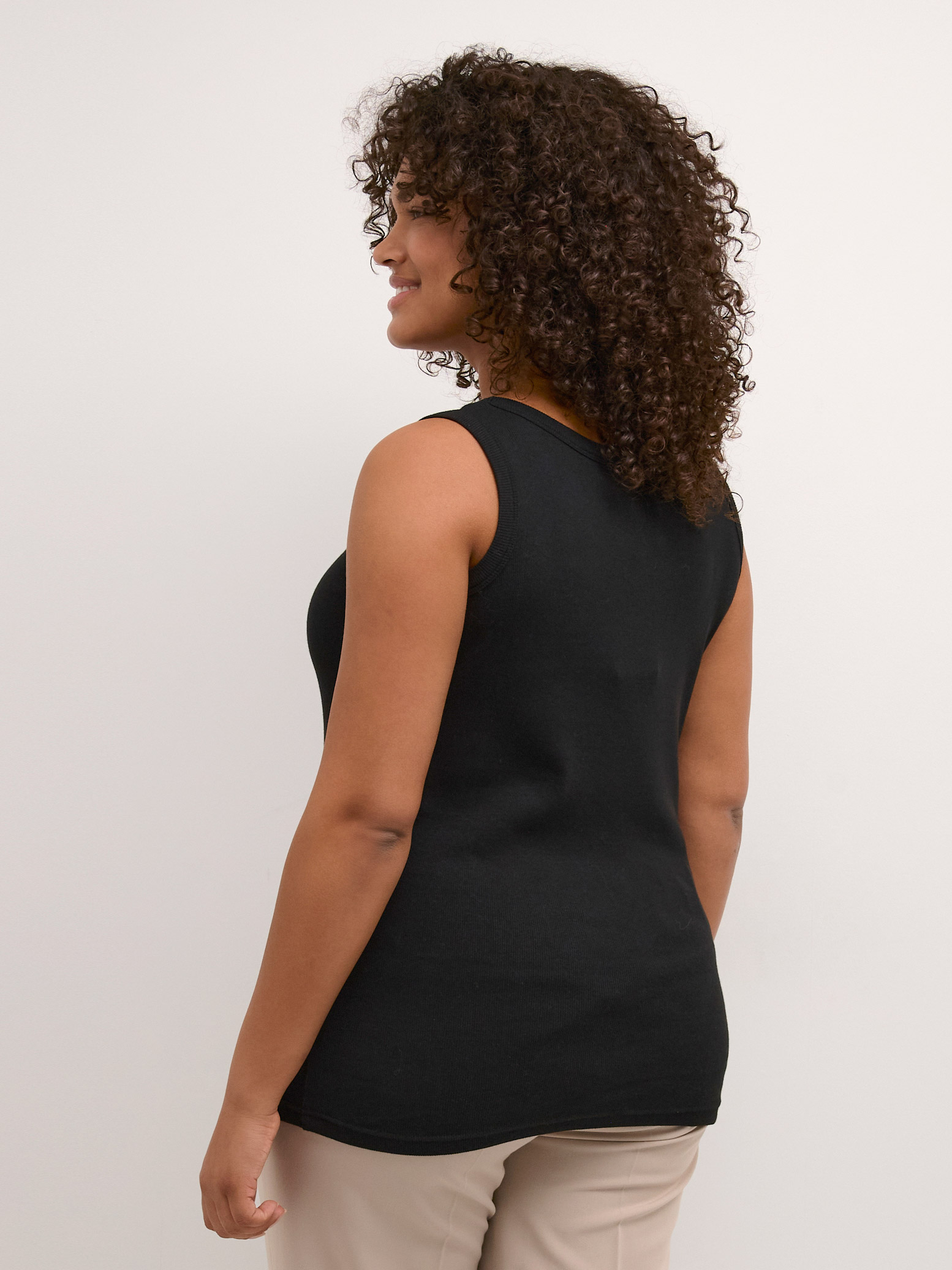 CARINA  - Plus Size Top fra Kaffe Curve