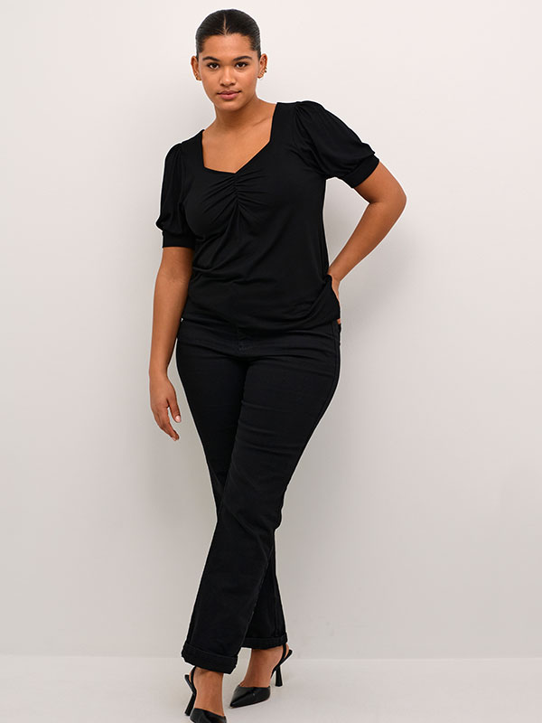 Blus fra Kaffe Curve