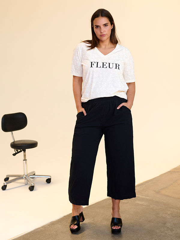 NANA  - Plus Size Byxor fra Kaffe Curve