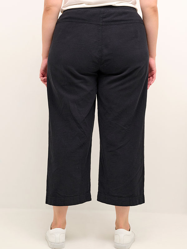 NANA  - Plus Size Byxor fra Kaffe Curve