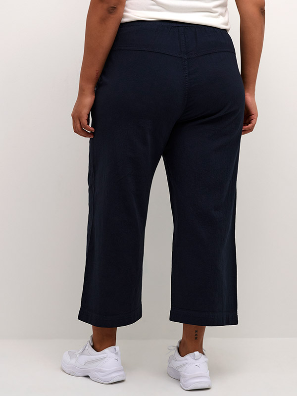 NANA  - Plus Size Byxor fra Kaffe Curve