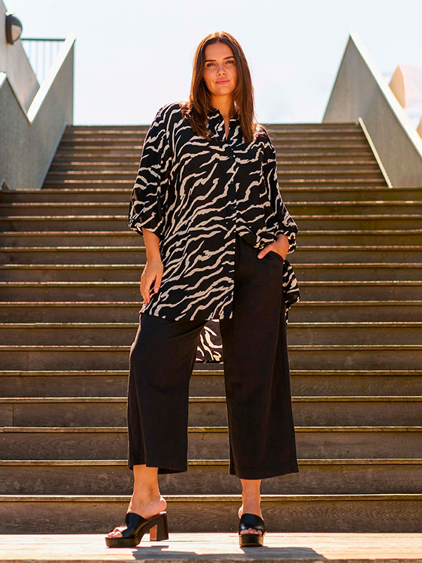 Blus fra Kaffe Curve