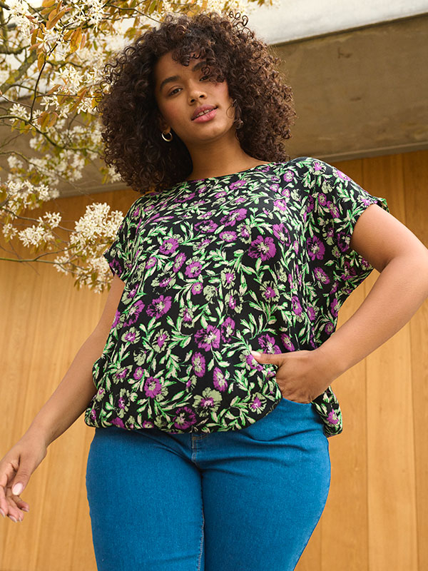 Blus fra Kaffe Curve