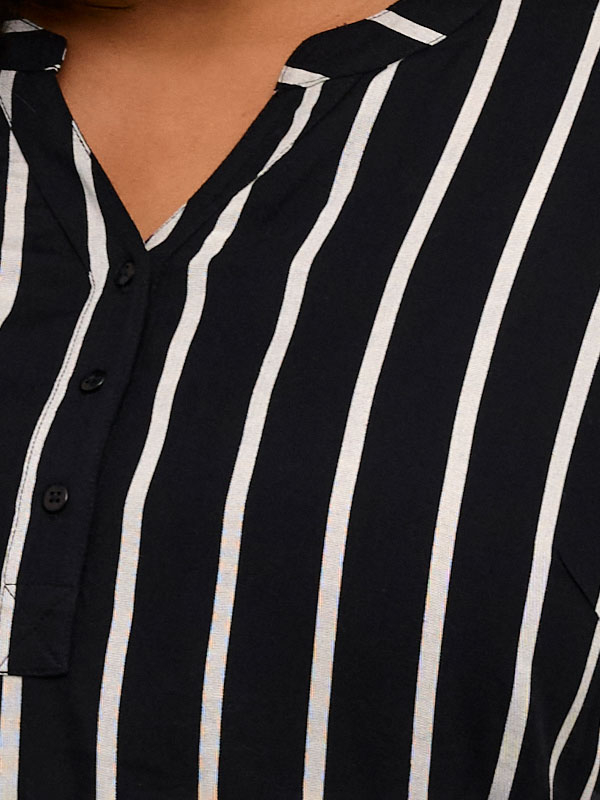 Blus fra Kaffe Curve