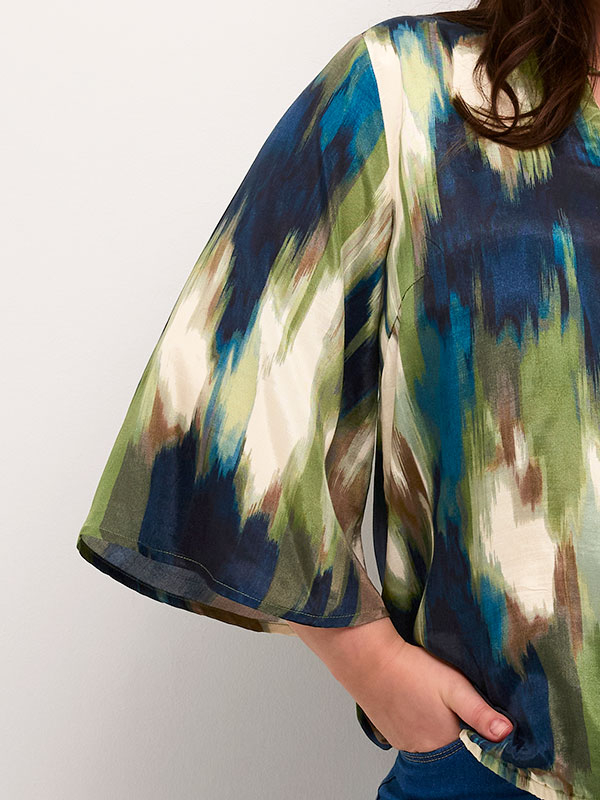 Blus fra Kaffe Curve