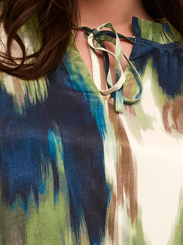 Blus fra Kaffe Curve