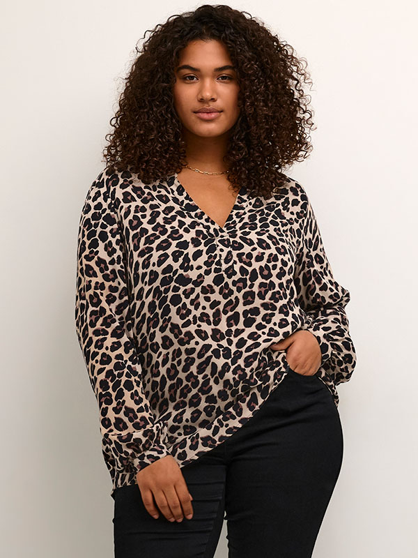 Blus fra Kaffe Curve
