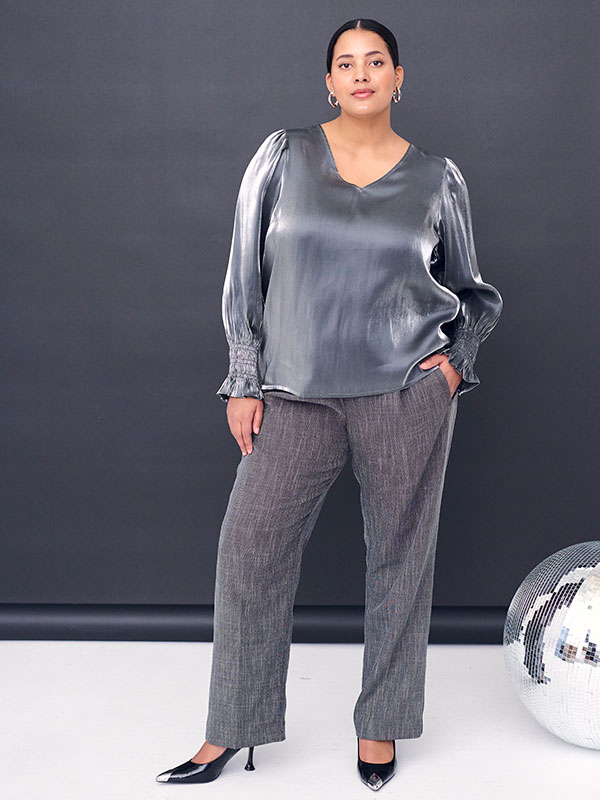 Blus fra Kaffe Curve