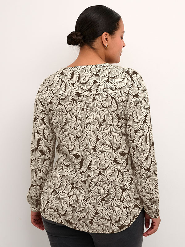 Blus fra Kaffe Curve
