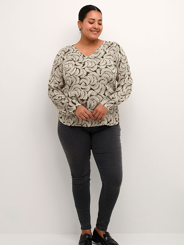 Blus fra Kaffe Curve