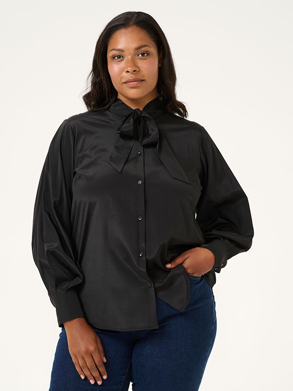 KCKAREN - Plus Size Skjorta fra Kaffe Curve