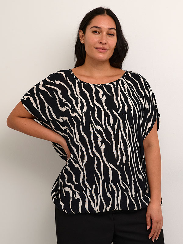 Blus fra Kaffe Curve
