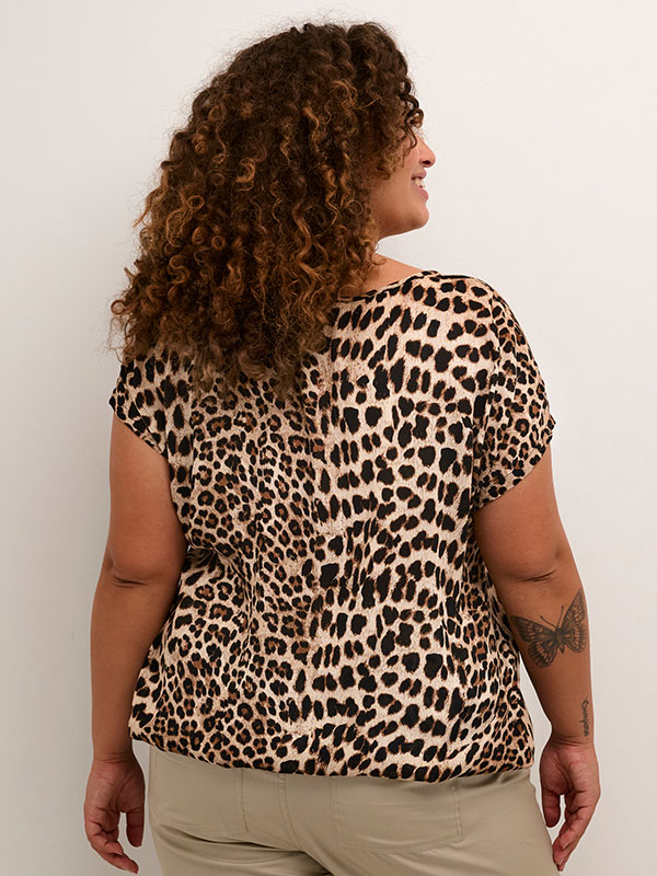 Blus fra Kaffe Curve
