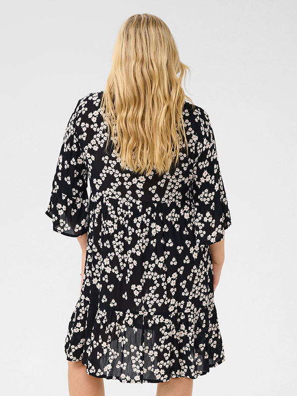 KCAMI - Plus Size Klänning fra Kaffe Curve