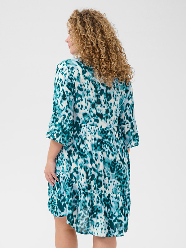 KCAMI - Plus Size Klänning fra Kaffe Curve