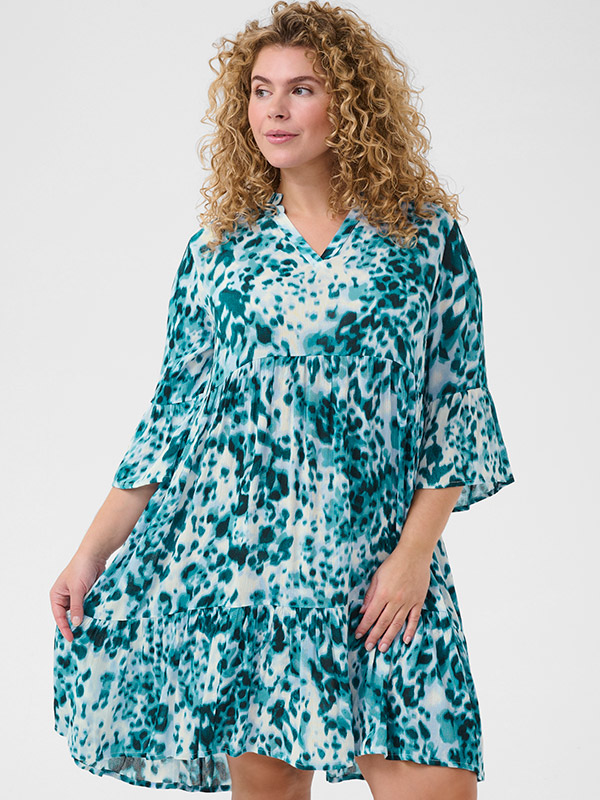 KCAMI - Plus Size Klänning fra Kaffe Curve