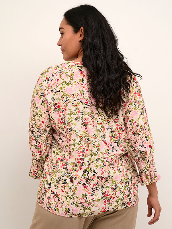 Blus fra Kaffe Curve