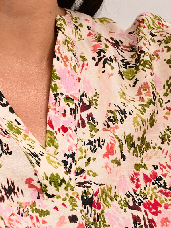 Blus fra Kaffe Curve
