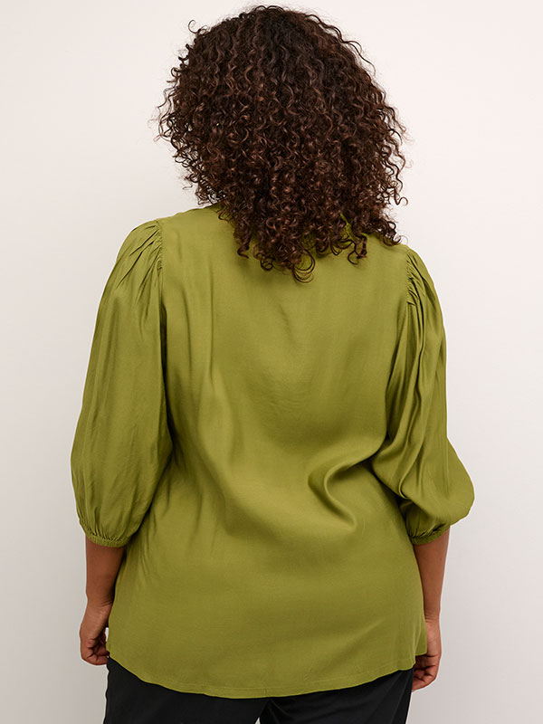 Blus fra Kaffe Curve