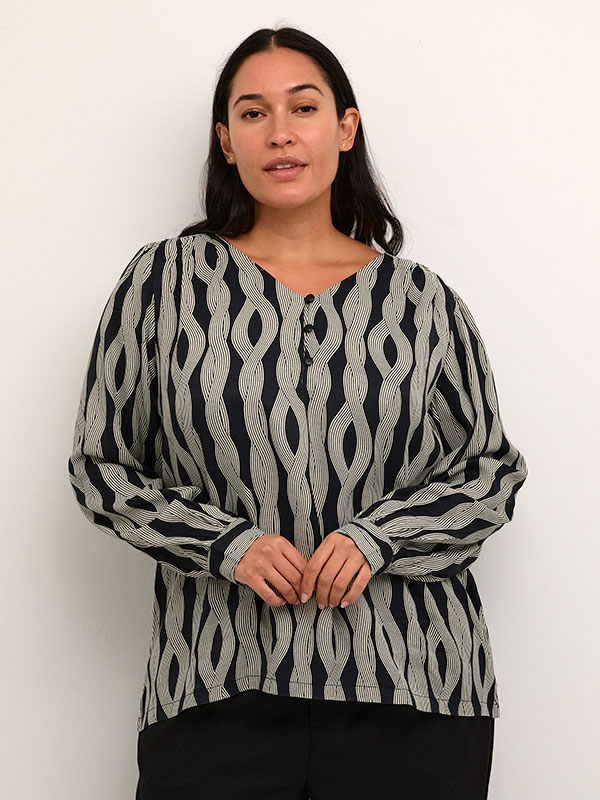 Blus fra Kaffe Curve